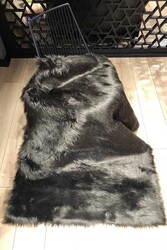 A Post İthal Peluş Kahve Xalça - 2