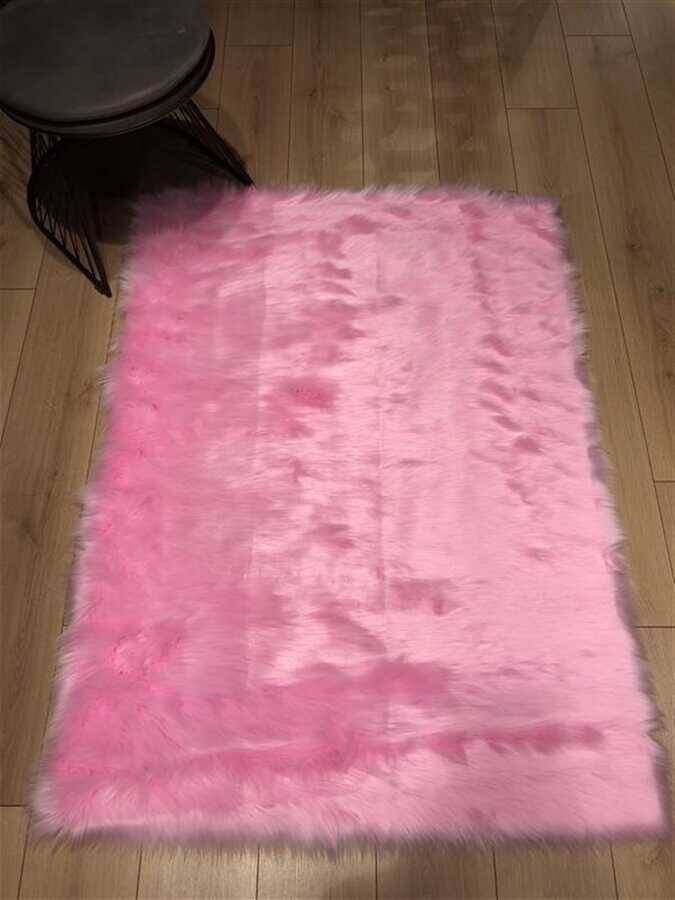 A Post İthal Peluş Pembe Xalça - 2