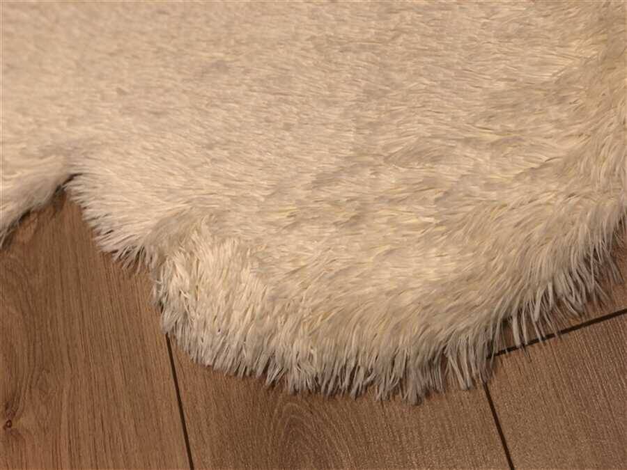 Çiçek Şeklinde Tavşan Krem Peluş Xalça - 3