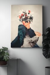 Çiçek ve Dağ İçindeki Kadın Kanvas Tablo - Markaev