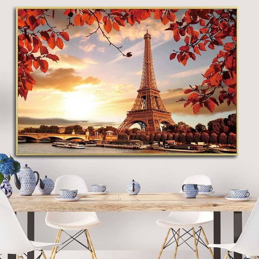 Eiffel Tower in Autumn Kətan Tablo - 1